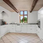 Four-bedroom In בית נופש *