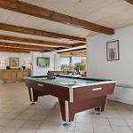 Four-bedroom In בית נופש Romo