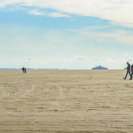 Four-bedroom In Romo Hébergement de vacances *