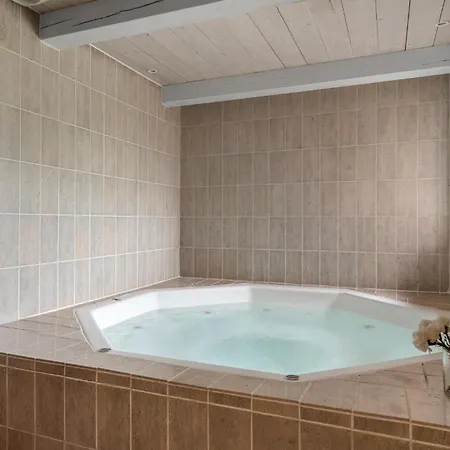 Four-bedroom In Romo *